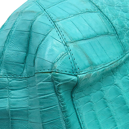 NANCY GONZALEZ(���� ���߷���) ũ��Ŀ���� ȣ�� ����� �̹���5 - ���̺��� �߰���ǰ