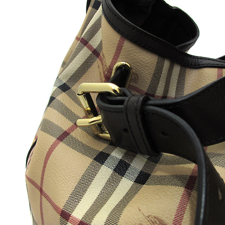 Burberry(������) HBH369 Ŭ���� üũ ��Ʈ ��� ����� [��õ ������] �̹���4 - ���̺��� �߰���ǰ