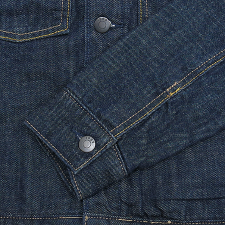 GAP(��) �Ƶ��� û ���� �̹���3 - ���̺��� �߰���ǰ