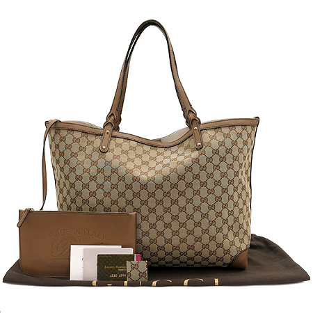 ����  �����