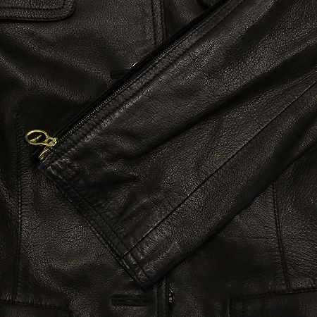 Trussardi(Ʈ����) ���Ұ��� ���� [���빮��] �̹���3 - ���̺��� �߰���ǰ