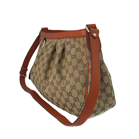 Gucci(����) 296834 GG�ΰ� �ڰ��� ������ ���� Ʈ���� ũ�ν��� [�̾��������] �̹���2 - ���̺��� �߰���ǰ