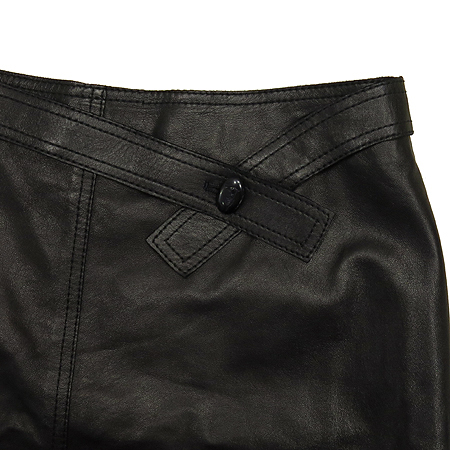 Trussardi(Ʈ����) ���Ұ��� ��ĿƮ �̹���3 - ���̺��� �߰���ǰ