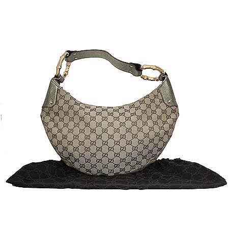 ����  �����