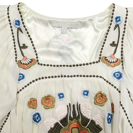 PLASTIC ISLAND(�ö�ƽ ���Ϸ���) ȭ��Ʈ�÷� �ö�� �ڼ� ���ǽ� �̹���2 - ���̺��� �߰���ǰ