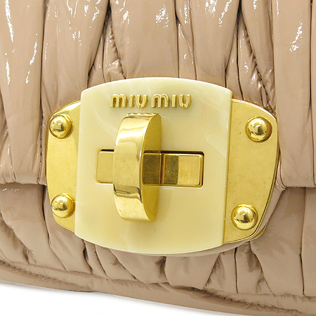 MiuMiu(�̿�̿�) RN0780 ������ ���̴�Ʈ ���� ����  ��Ŭ ��� ��Ʈ �� ũ�ν� 2WAY �̹���4 - ���̺��� �߰���ǰ