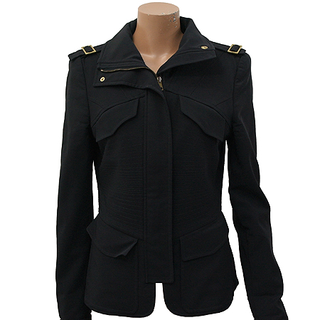 ����  ����