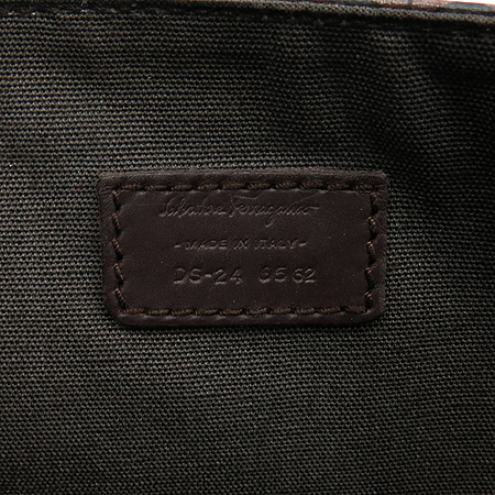 Ferragamo(��󰡸�) 24 6562 ���� ���� ��ġ�� �ΰ� ��� ũ�ν��� �̹���5 - ���̺��� �߰���ǰ