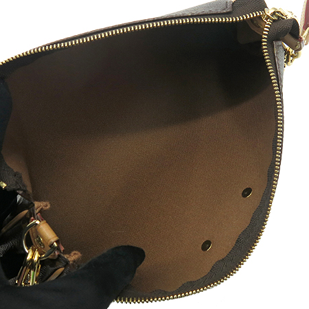Louis Vuitton(���̺���) M95567 ���׷� ĵ���� ����Ŭ��ġ 2WAY �̹���7 - ���̺��� �߰���ǰ