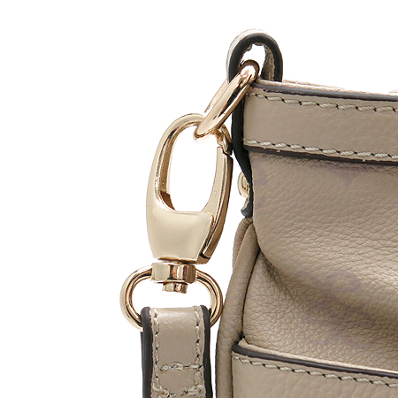 Esquire(�������̾�) ������ ���� �ΰ� ��� ũ�ν��� �̹���4 - ���̺��� �߰���ǰ