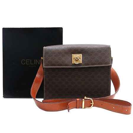 ������  �����