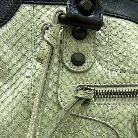 Balenciaga(�߷��þư�) 115748 Ŭ���� PYTHON ��ܹ� �������� ȥ�� 2WAY �̹���5 - ���̺��� �߰���ǰ