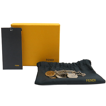 ���  ����