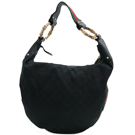 ����  �����