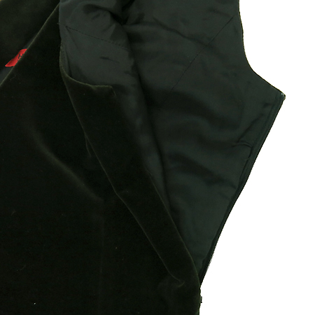 Hugo Boss(�ް�����) ��ũīŰ�÷� ���� ���ǽ� �̹���4 - ���̺��� �߰���ǰ