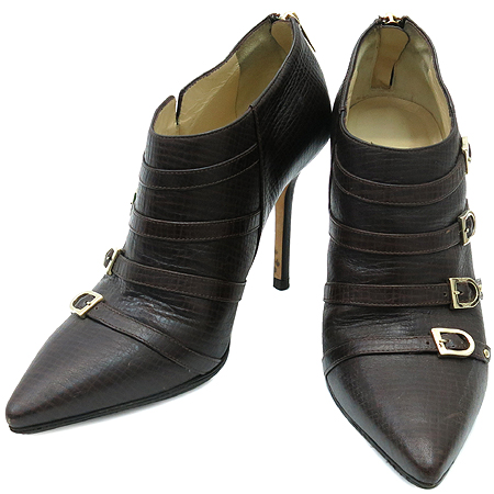 ������  ����