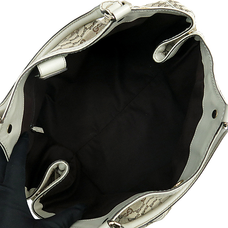 Gucci(����) 211943 GG �ΰ� �ڰ��� ��Ű ��Ʈ�� [��������] �̹���6 - ���̺��� �߰���ǰ