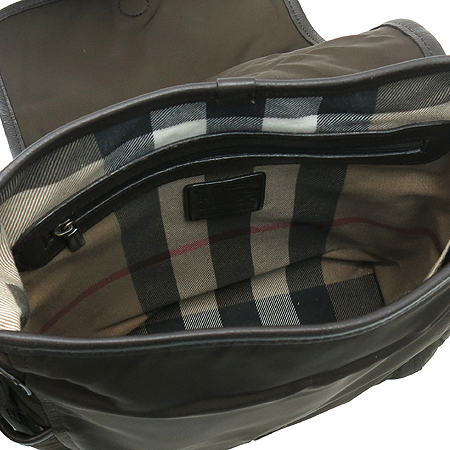 Burberry(������) ���� �к긯 ũ�ν��� �̹���6 - ���̺��� �߰���ǰ