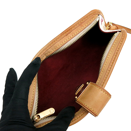 Louis Vuitton(���̺���) M40049 ���׷� ��Ƽ �÷� ȭ��Ʈ �ȸ� Ŭ��ġ�� ����� �̹���6 - ���̺��� �߰���ǰ