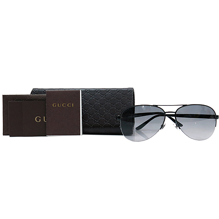 ����  ���۶�