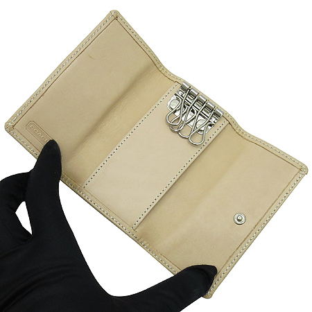 Coach(��ġ) �ñ׳��� �ڰ��� Ű���̽� �̹���4 - ���̺��� �߰���ǰ