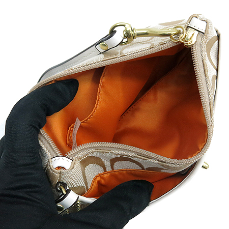 Coach(��ġ) �ñ׳�ó �к긯 �Ŀ�ġ�� �̹���4 - ���̺��� �߰���ǰ