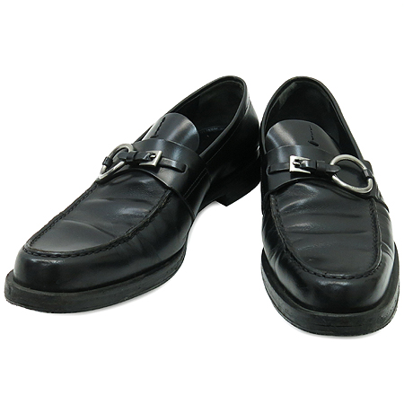 �����  ����