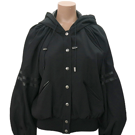 ���  ����