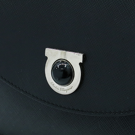 Ferragamo(��󰡸�) 21 5746 ���� �����̵� ��Ʈ�� �̹���3 - ���̺��� �߰���ǰ