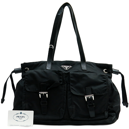 �����  �����