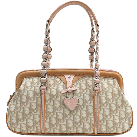 ���  �����