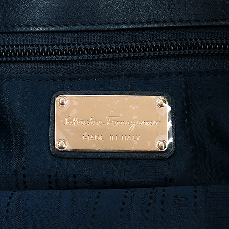 Ferragamo(��󰡸�) 21 D479 ���� ��ġ�� ���̺� ���� ü�� ����� [�б�������] �̹���5 - ���̺��� �߰���ǰ