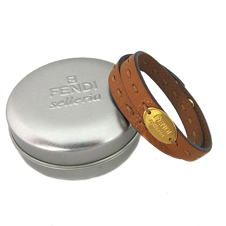 ���  ����