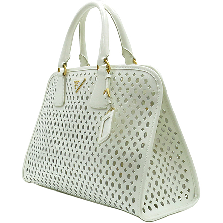 Prada(�����) BN2294 SAFFIANO VERNIC BLANCO ���ǾƳ� ������ ȭ��Ʈ ���� ����ΰ� ��Ʈ�� + �����Ŀ�ġ �̹���3 - ���̺��� �߰���ǰ