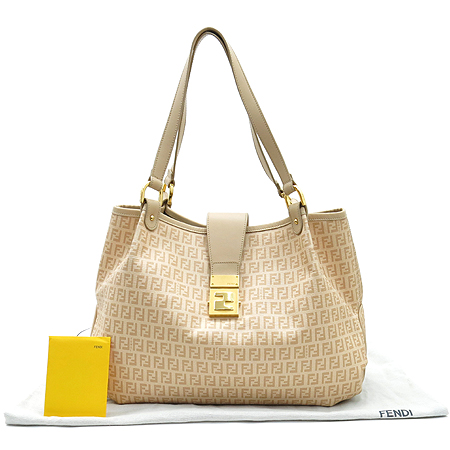 ���  �����