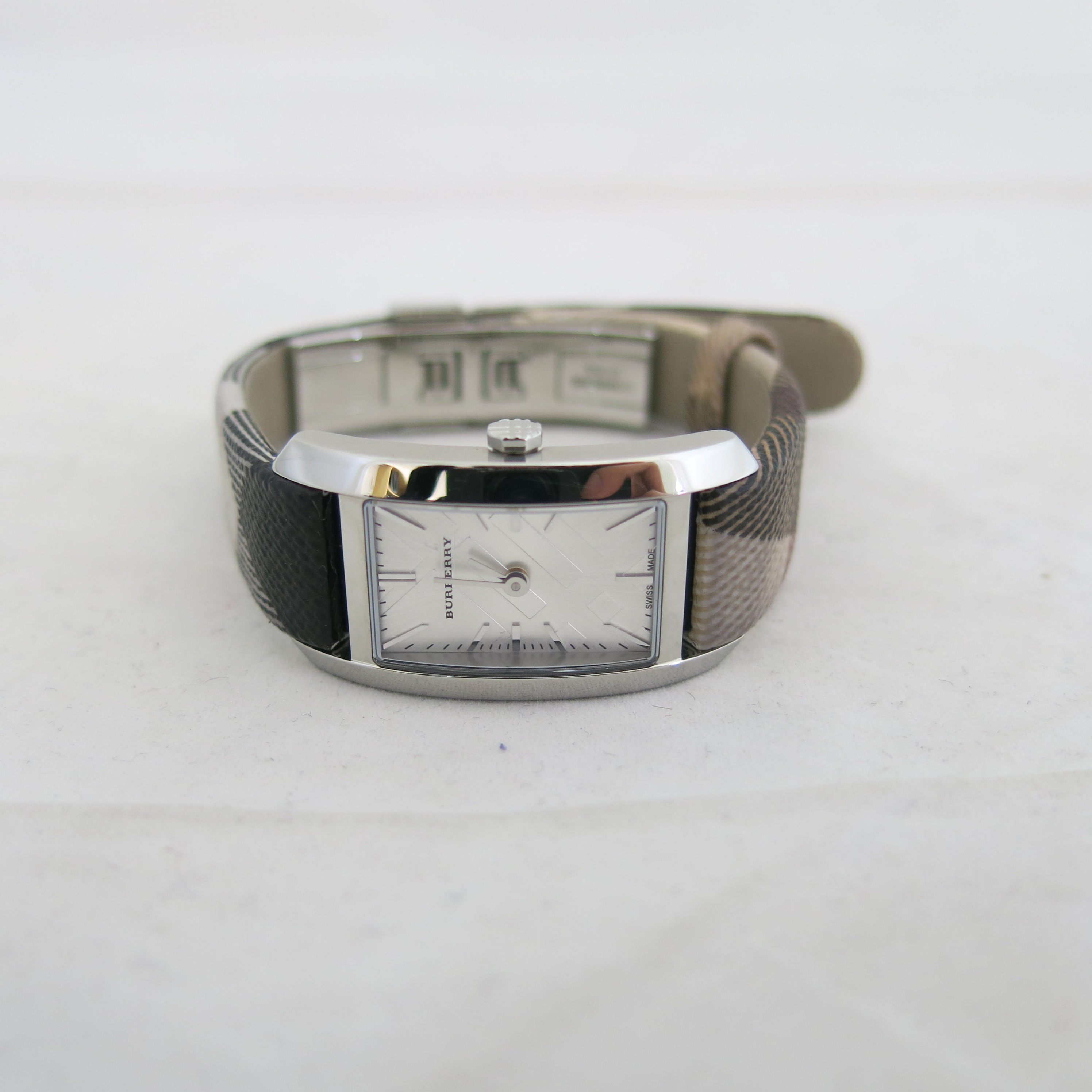 Burberry(������) BU9500 �簢 ������ ���üũ ������ �ð� [�ϻ����] �̹���3 - ���̺��� �߰���ǰ