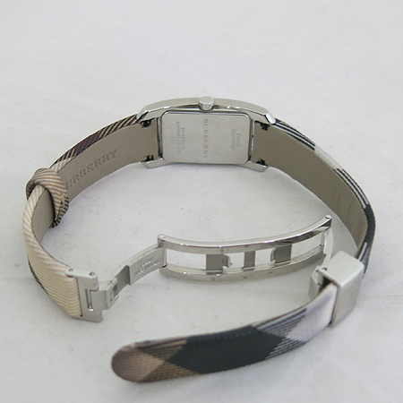 Burberry(������) BU9500 �簢 ������ ���üũ ������ �ð� [�ϻ����] �̹���5 - ���̺��� �߰���ǰ