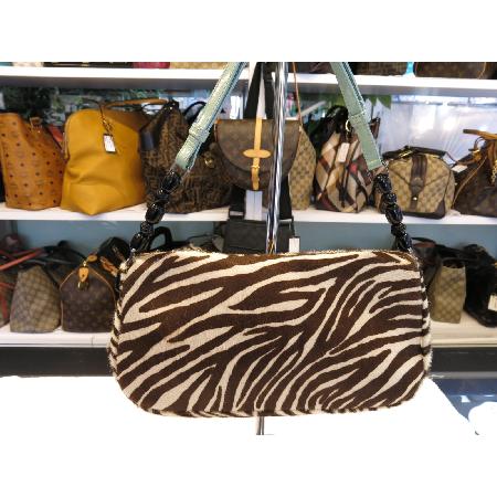 Dior(ũ����î���) ��ġ���� ����� �̹���2 - ���̺��� �߰���ǰ