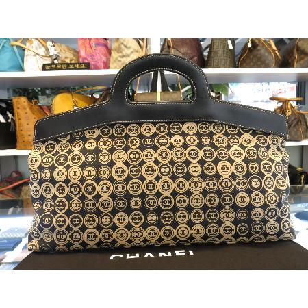 Chanel() Ʈ
