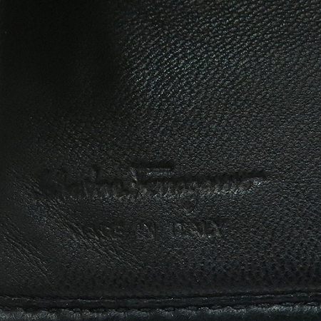 Ferragamo(��󰡸�) 66-9444 ���� ���� ��ġ�� �ΰ� ��� �Ӵ�Ŭ�� ������ [���빮��] �̹���4 - ���̺��� �߰���ǰ