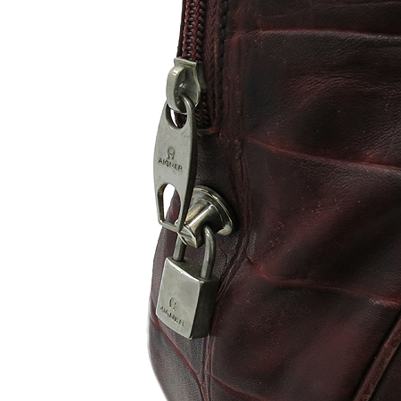 Aigner(���̱׳�) ũ��Ŀ���� ���� ���� �̹���4 - ���̺��� �߰���ǰ