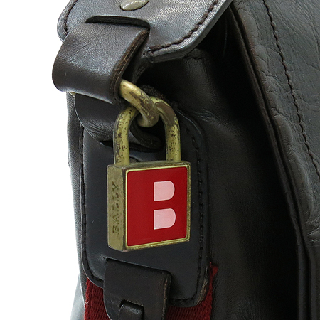 Bally(�߸�) TROVE ���� ���� �Ｑ ��Ƽġ ũ�ν��� �̹���5 - ���̺��� �߰���ǰ