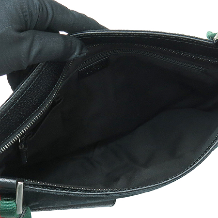 Gucci(����) 169937 GG�ΰ� ���� �ڰ��� ��� ��Ƽġ ũ�ν��� [���빮��] �̹���6 - ���̺��� �߰���ǰ