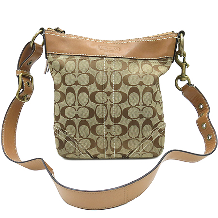 Coach(��ġ) 10402 �ñ׳�ó �ڰ��� ���� ���� Ʈ���� ���� ��� ��� �� ũ�ν��� �̹���2 - ���̺��� �߰���ǰ