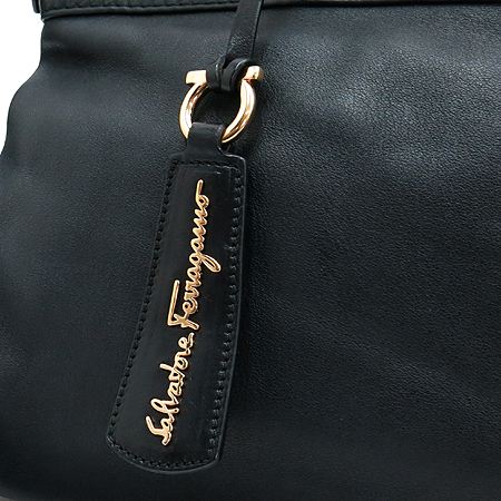 Ferragamo(��󰡸�) 21 C464 ���� ���� ���� ��ġ�� �� ��Ŭ ��� 2WAY �̹���4 - ���̺��� �߰���ǰ