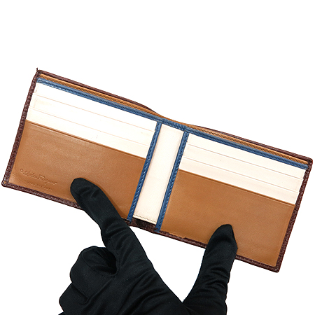 Ferragamo(��󰡸�) 66 7069 ����� ����ΰ� 6ũ����ī�� ������ �̹���3 - ���̺��� �߰���ǰ