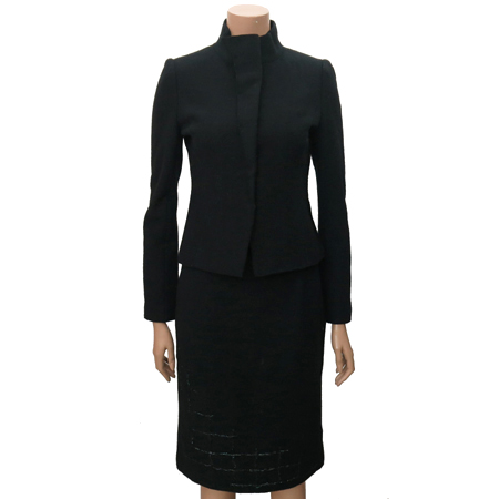 �����  ����