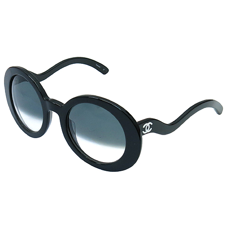 ����  ���۶�