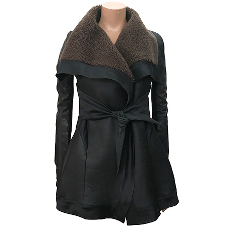 ��������  ����