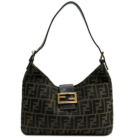 ���  �����